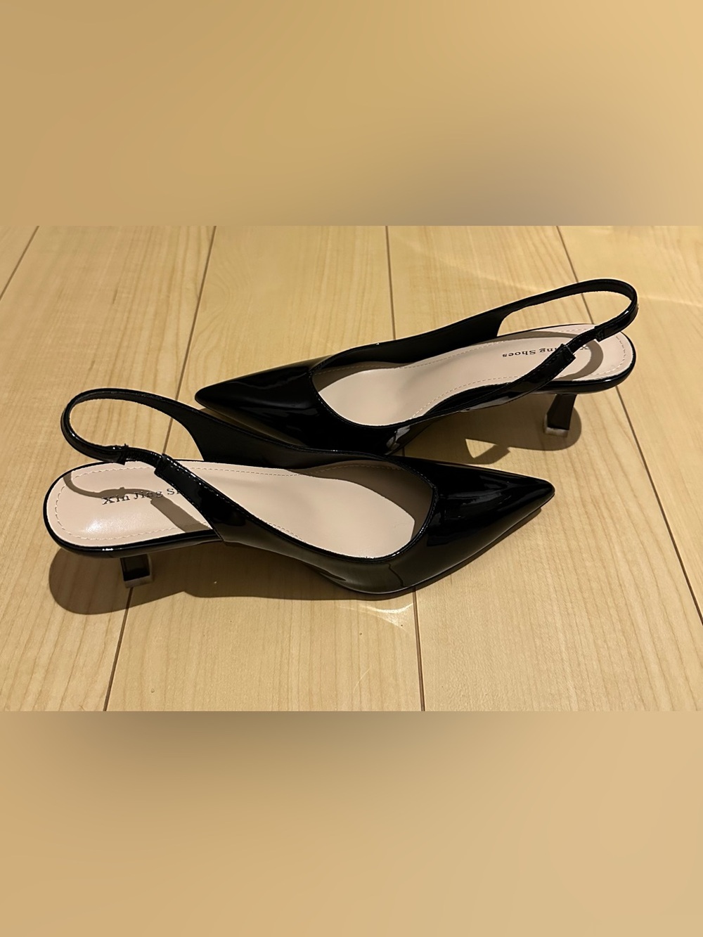 Classic Pointed-Toe Black Patent Slingback Pumps - Picture 3 of 3